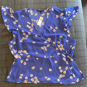 Cute summer blouse. NEW!!!